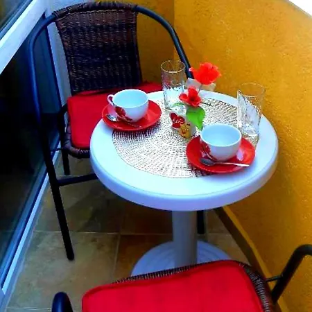 вълчеви Νεσέμπαρ